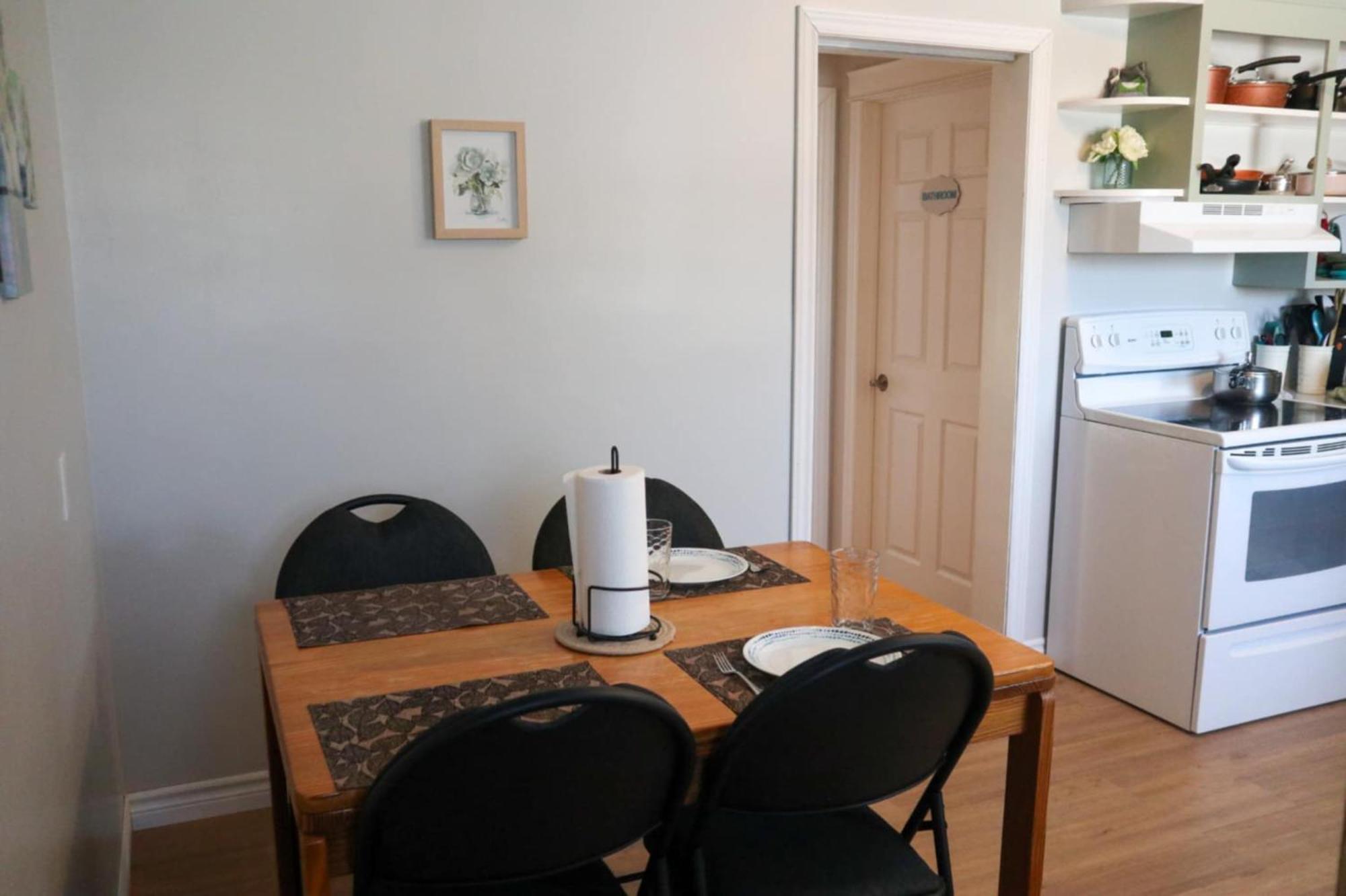Lynn'S Place * Moncton