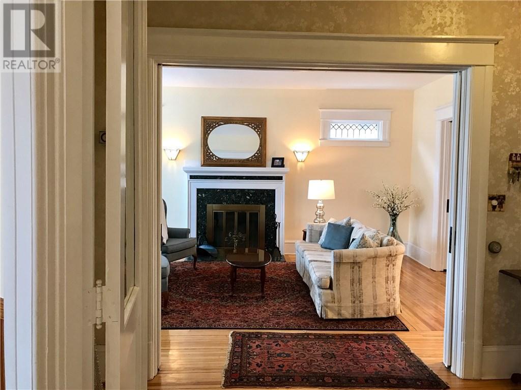 Downtown Bed & Breakfast Bed & Breakfast Moncton