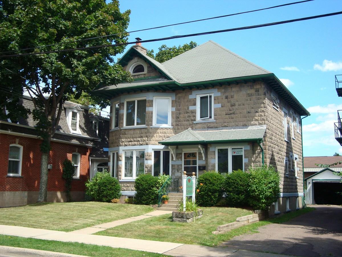 Downtown Bed & Breakfast Bed & Breakfast Moncton
