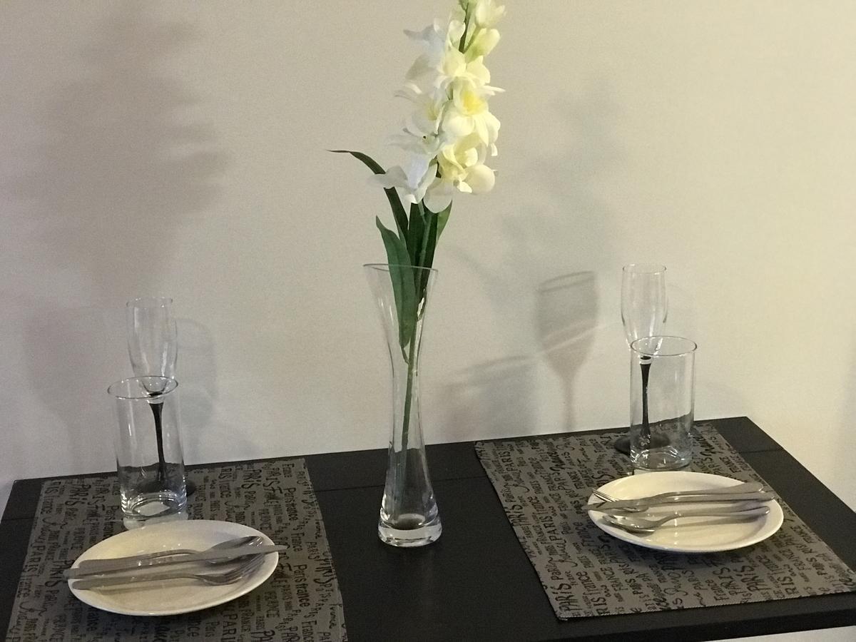 Moderne And Cozy Bachelor Moncton